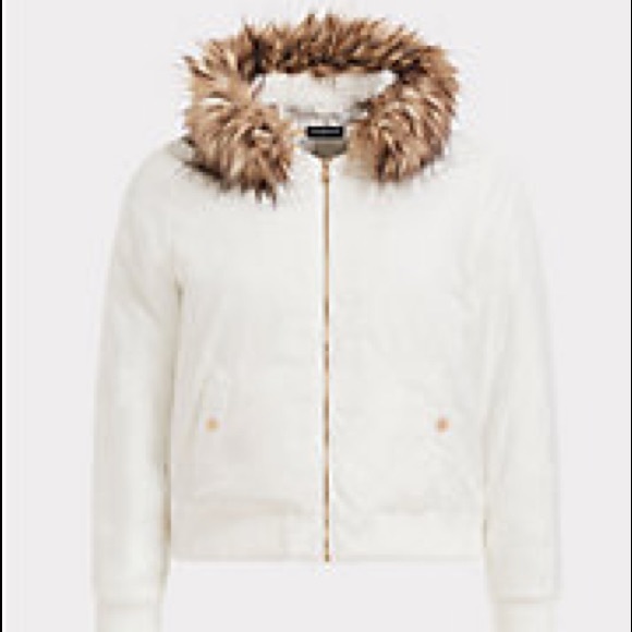 💕SOLD💕 WHITE FAUX FUR HOODIE BOMBER JACKET - Picture 5 of 8